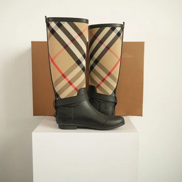 Burberry Simeon Vintage Check Rain Boots Size 37 With Box - Picture 4 of 7